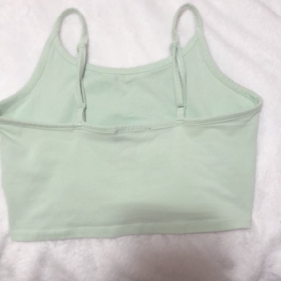 Green tank top - Picture 3 of 5